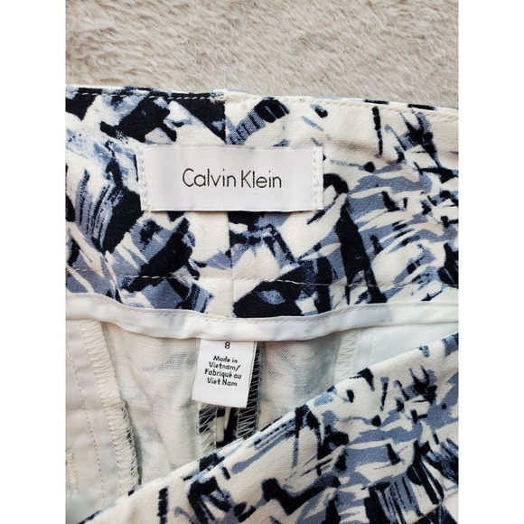 Calvin Klein Short Women Size 8 White Geo Print Cotton Slash Pockets Medium Wash - Picture 8 of 9